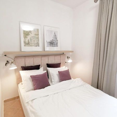 Hillside Apartment With Ac & Heating In Grande Maison Budapest Exterior foto